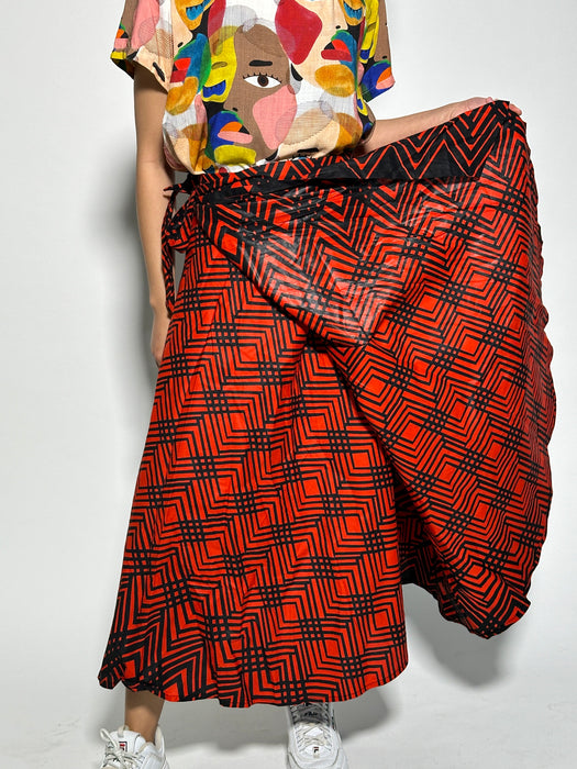 Red Line Wrap Skirt (M/L)