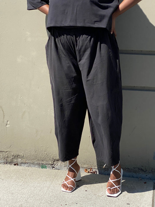 Black Relief Pant